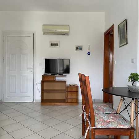 White - Town Apartment Limenas (Thasos)