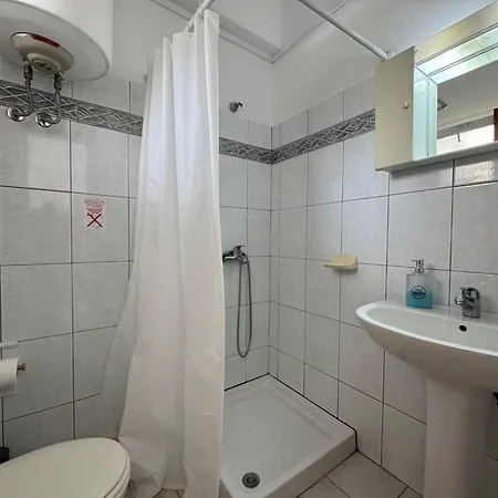 White - Town Apartment Limenas (Thasos)
